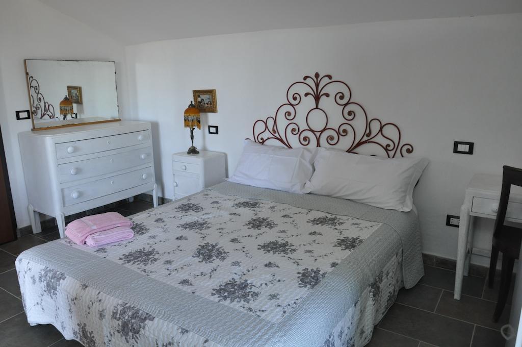 Agriturismo Oliva Azzurra Villa Valeriano Lunense Værelse billede