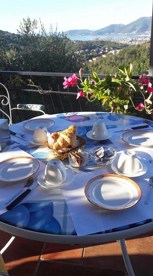 Agriturismo Oliva Azzurra Villa Valeriano Lunense Eksteriør billede